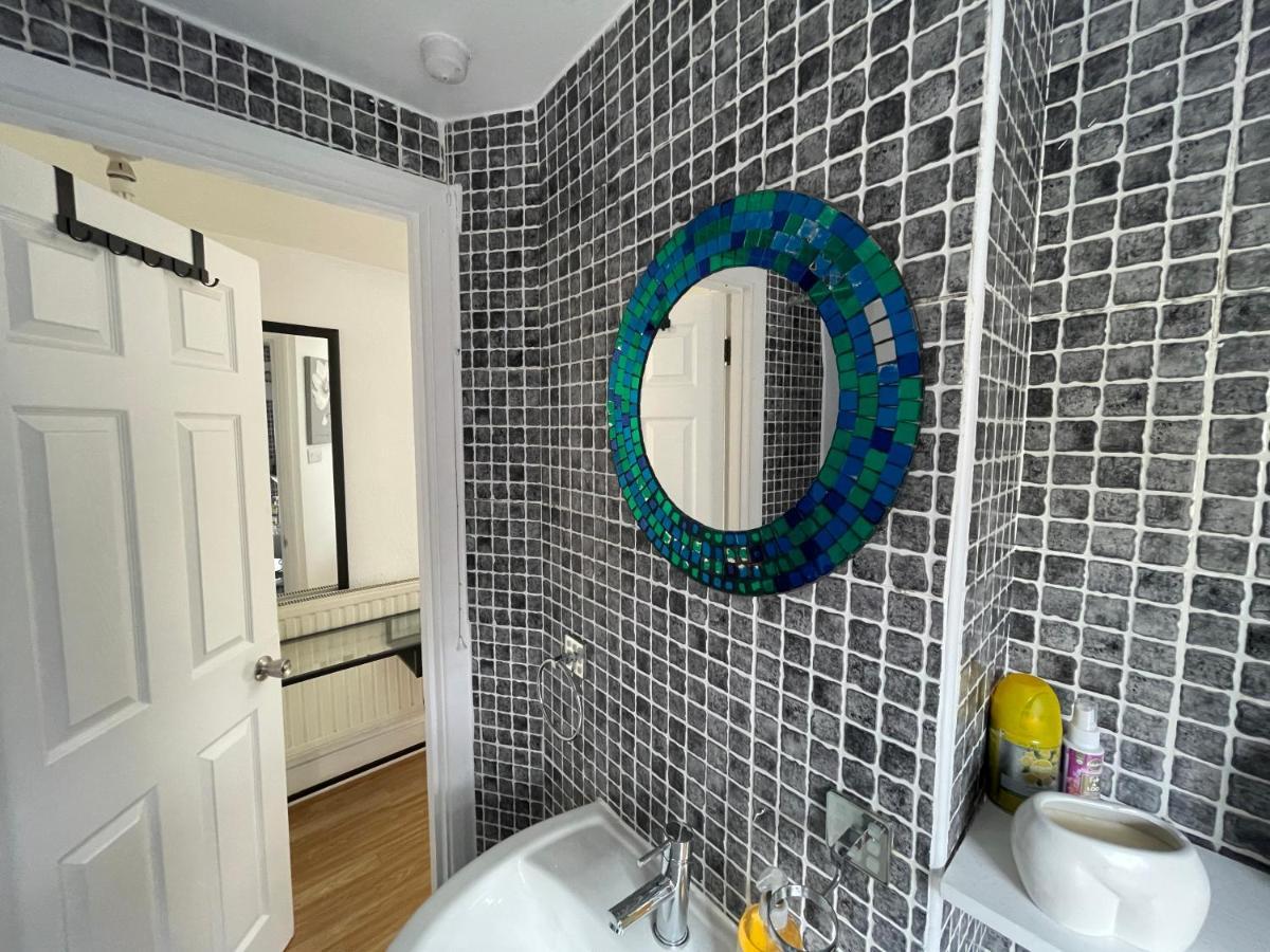 Large, Bright And Spacious 3 Bed Flat In Лондон Экстерьер фото