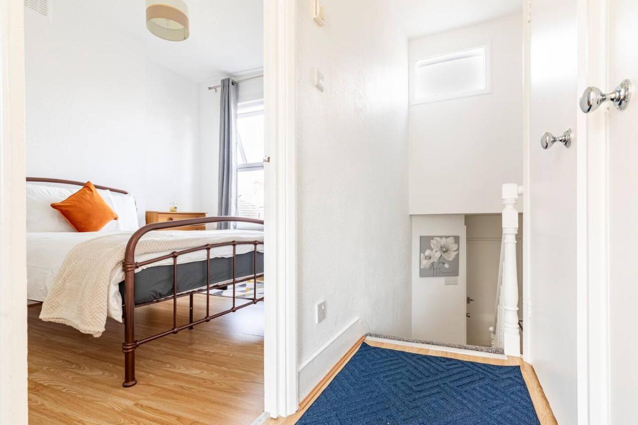 Large, Bright And Spacious 3 Bed Flat In Лондон Экстерьер фото
